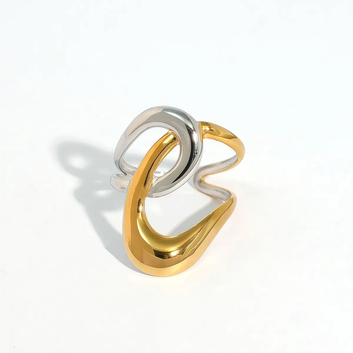 Lien Ring